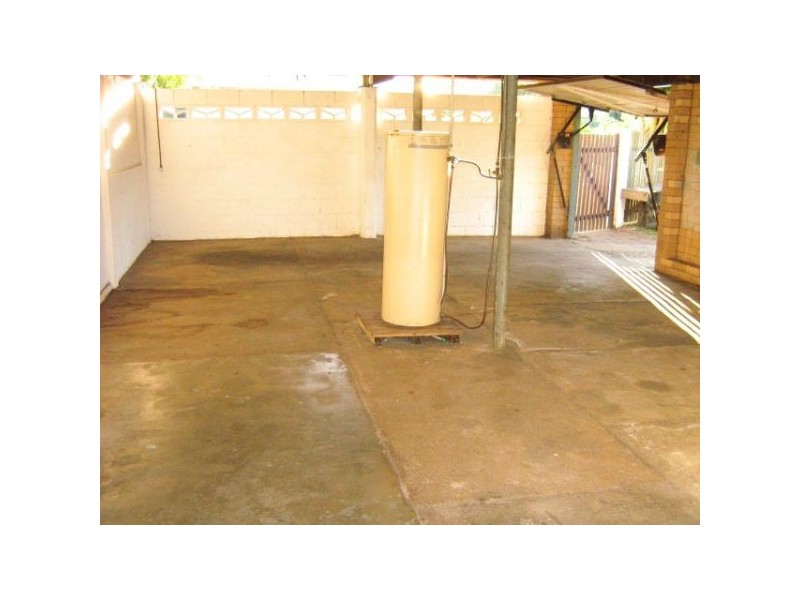 33  Somerset St, Kallangur QLD 4503