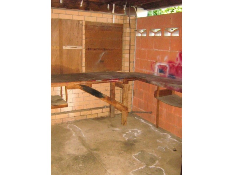 33  Somerset St, Kallangur QLD 4503