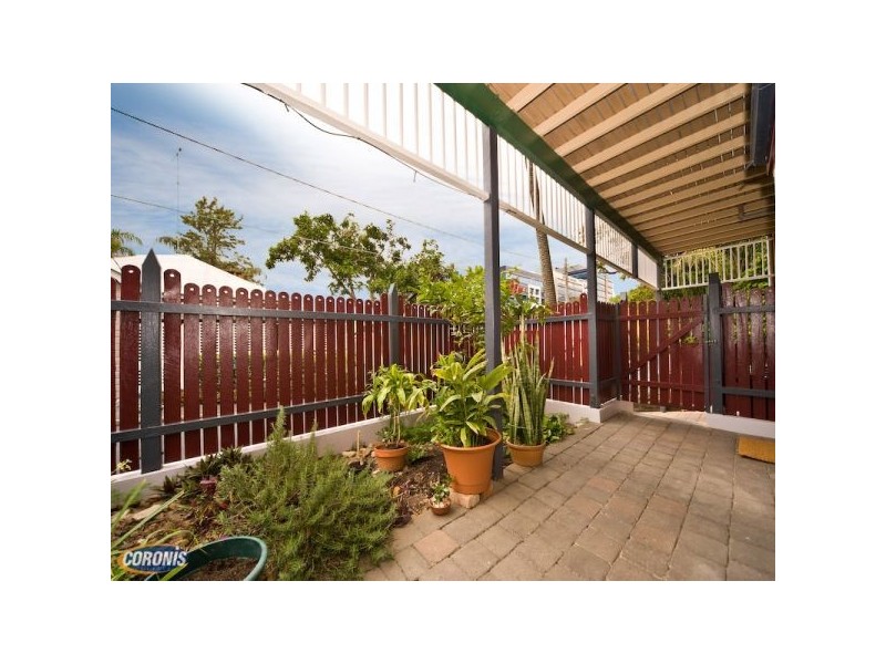 18 Parish Street, Spring Hill QLD 4000