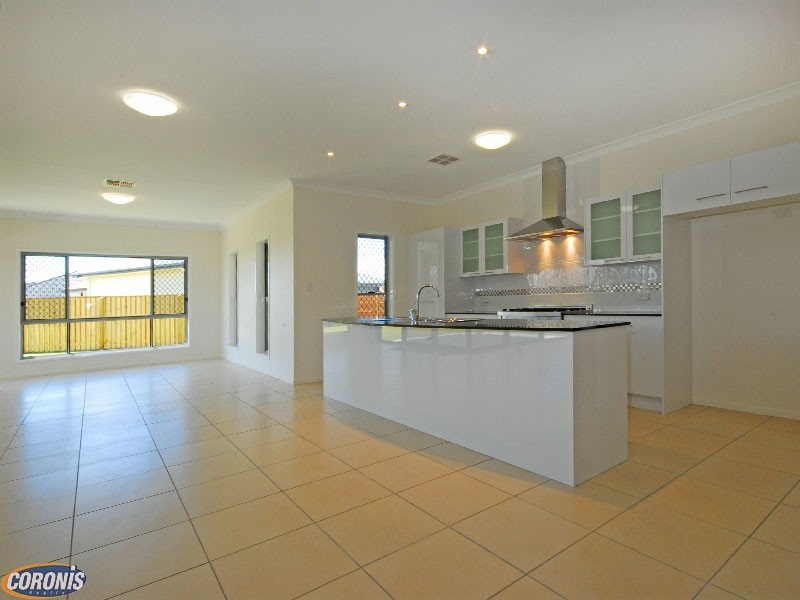 5 Crinum Court, Narangba QLD 4504