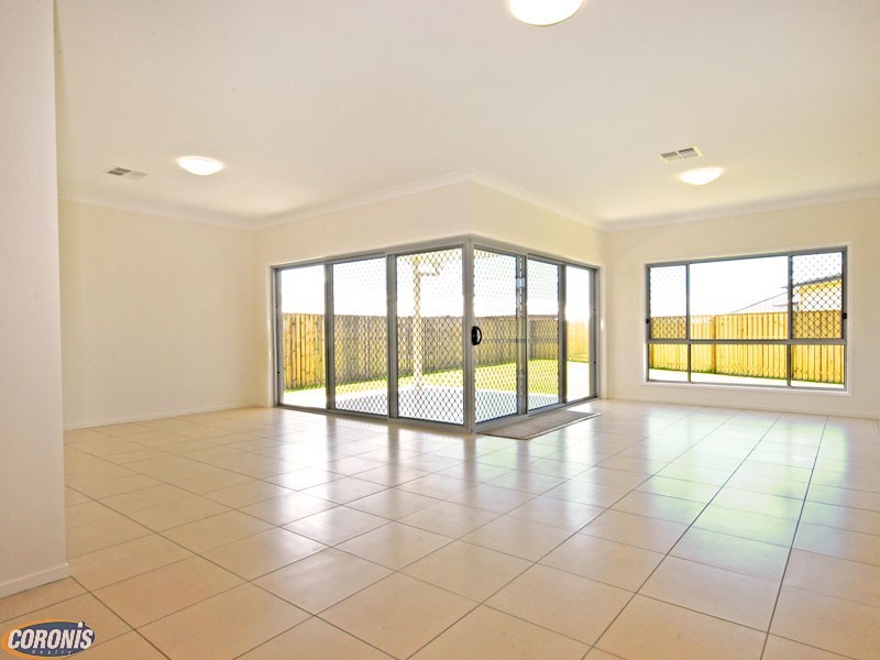 5 Crinum Court, Narangba QLD 4504