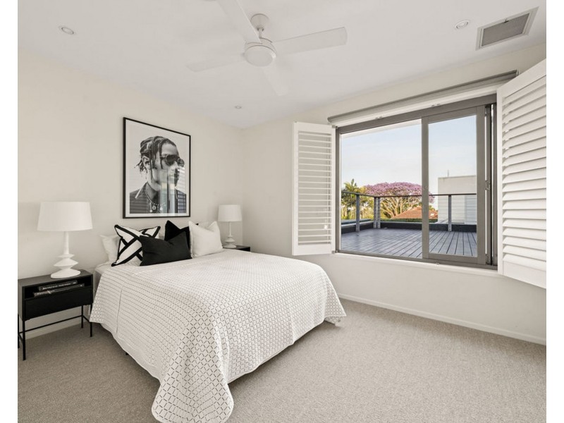 35 Sutherland Avenue, Ascot QLD 4007