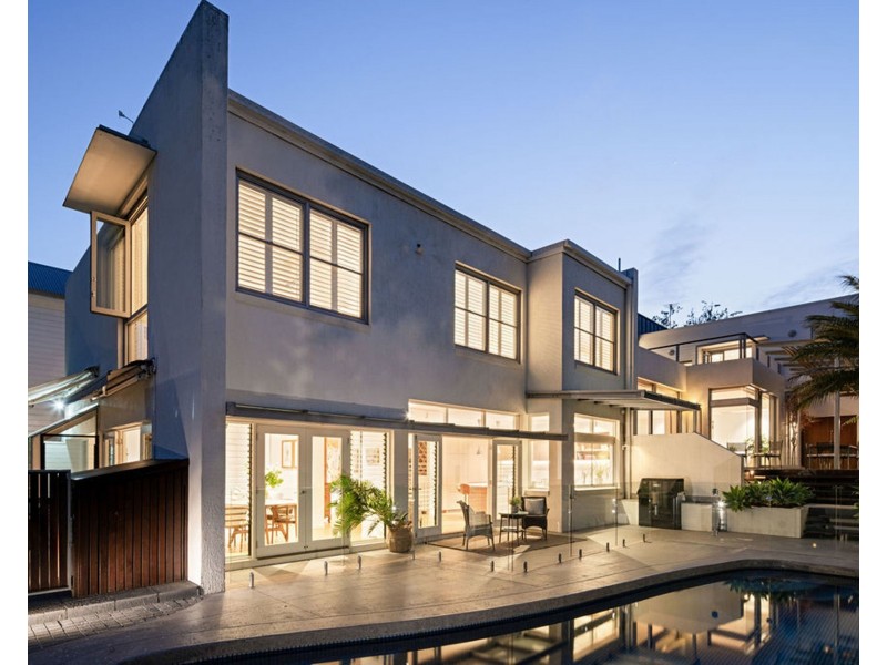 35 Sutherland Avenue, Ascot QLD 4007