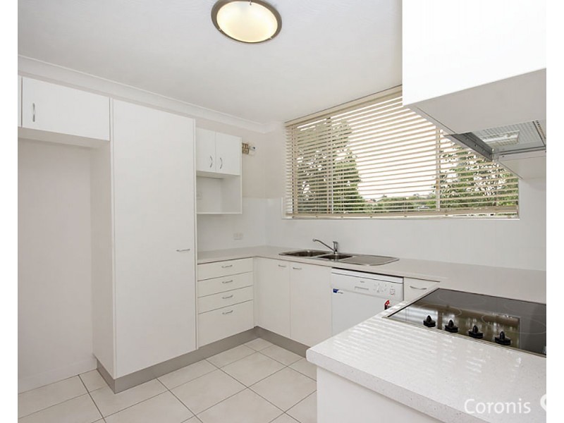 2/598 South Pine Road, Everton Park QLD 4053