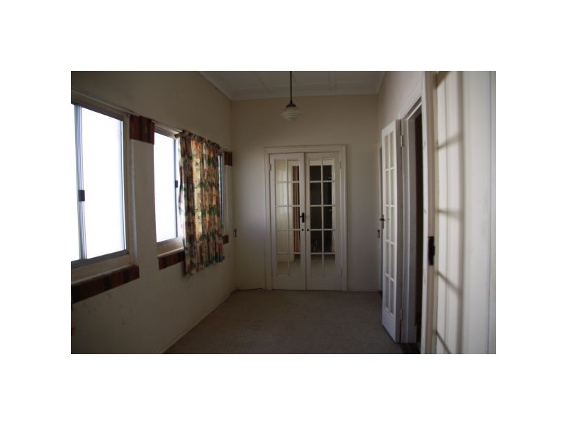 374 Cavendish Road, Coorparoo QLD 4151