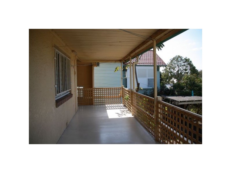 374 Cavendish Road, Coorparoo QLD 4151