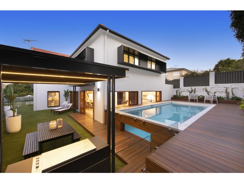 29 Anthony Street, Hamilton QLD 4007