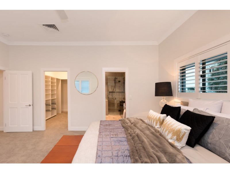 29 Anthony Street, Hamilton QLD 4007