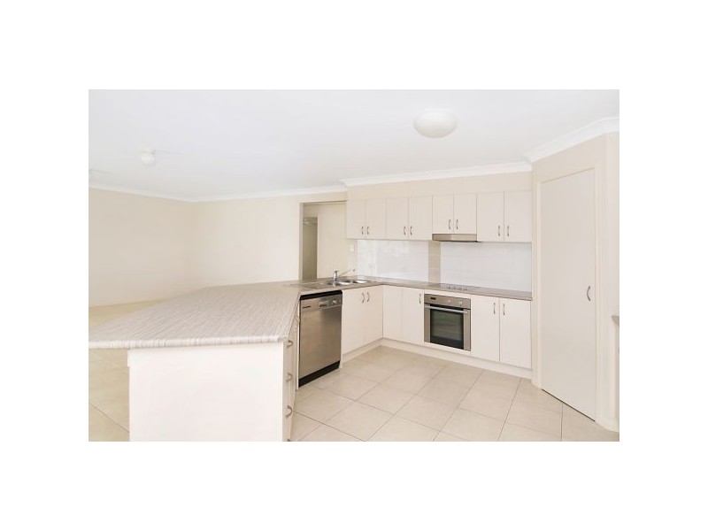 4 Lookout Place, Narangba QLD 4504