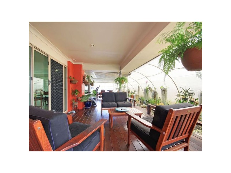 2 Brimstone Court, Kallangur QLD 4503