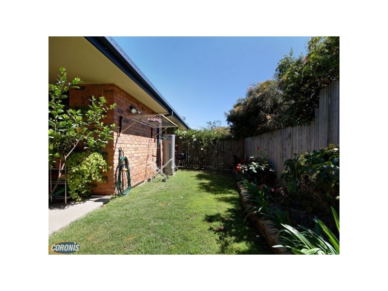 2/22 Lady Bowen Parade, Rothwell QLD 4022