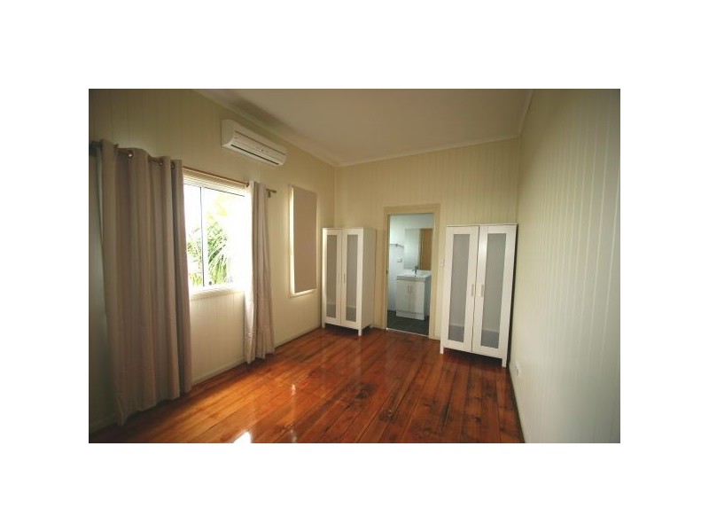 52 Inwood Street, Wooloowin QLD 4030