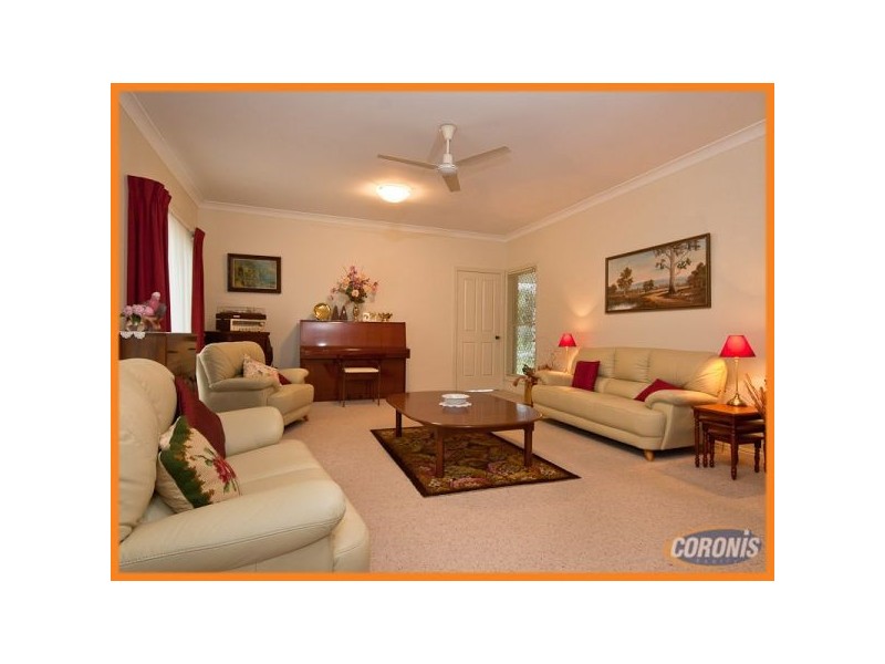 9 Vauton Court, Arana Hills QLD 4054