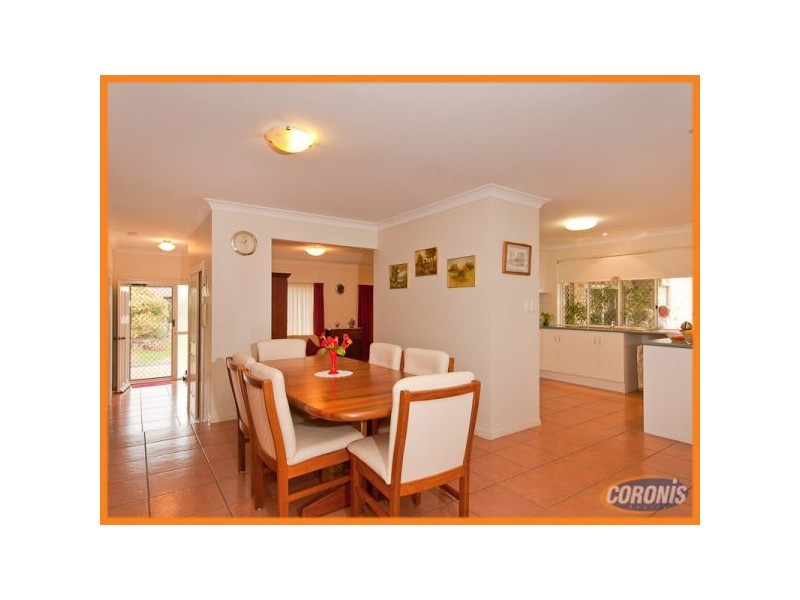 9 Vauton Court, Arana Hills QLD 4054