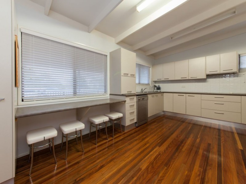 223 Bunya Road, Arana Hills QLD 4054