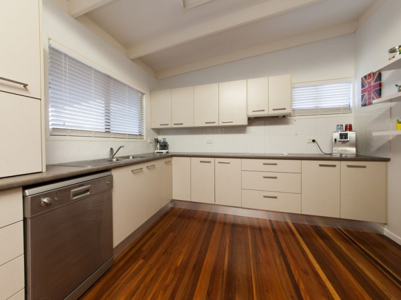 223 Bunya Road, Arana Hills QLD 4054