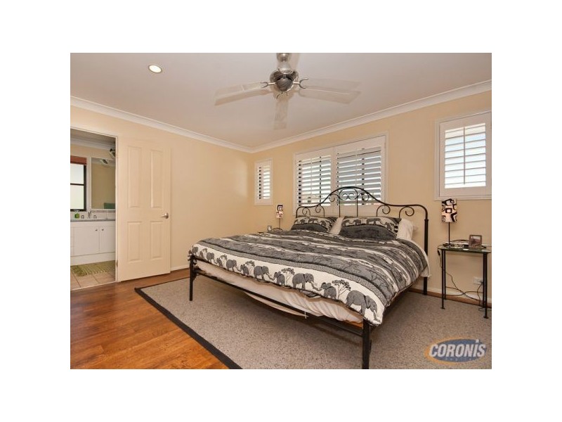 16 Bunyaville Close, Arana Hills QLD 4054