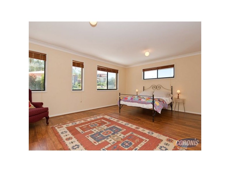 16 Bunyaville Close, Arana Hills QLD 4054