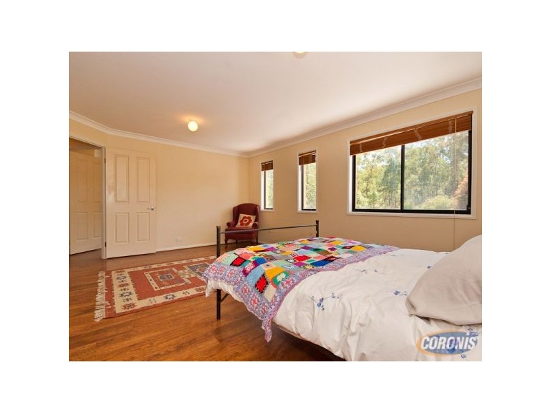 16 Bunyaville Close, Arana Hills QLD 4054