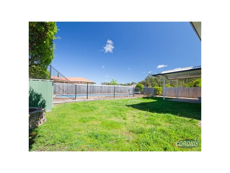 16 Bunyaville Close, Arana Hills QLD 4054