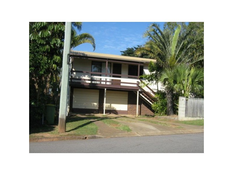 9  Loowa St, Kallangur QLD 4503