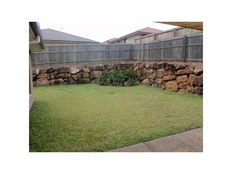 9 Hillary Drive, Warner QLD 4500