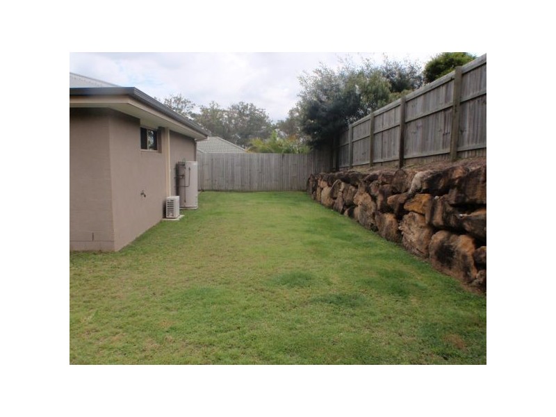 9 Hillary Drive, Warner QLD 4500