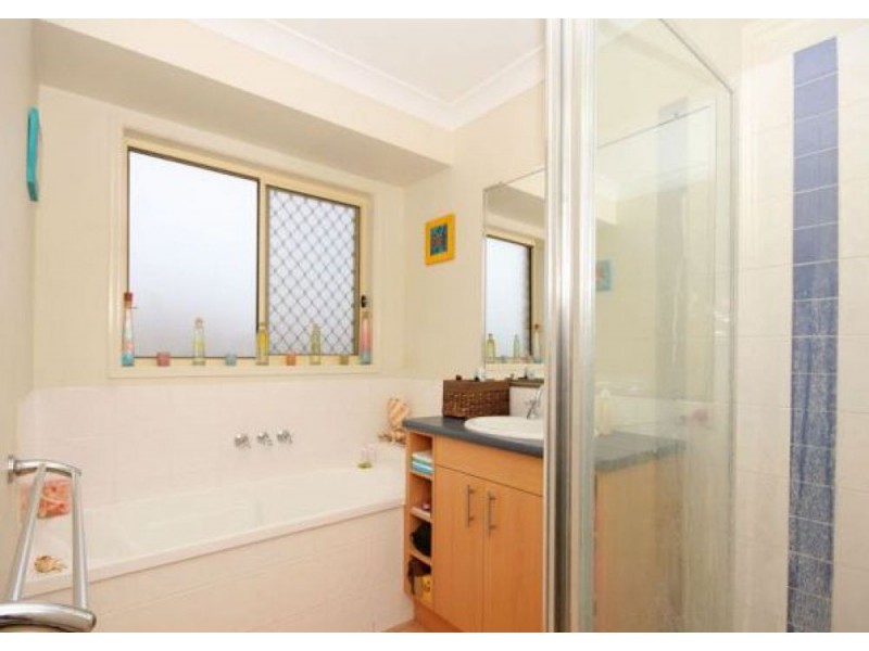 24 Summerhill Drive, Morayfield QLD 4506