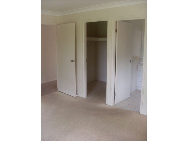 7 Petunia, Fitzgibbon QLD 4018