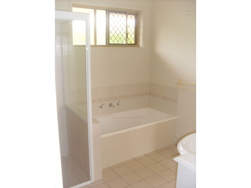 7 Petunia, Fitzgibbon QLD 4018