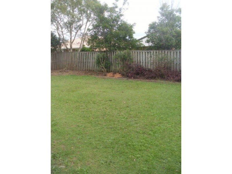 7 Petunia, Fitzgibbon QLD 4018