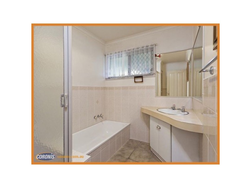 24 Doonside Parade, Brendale QLD 4500