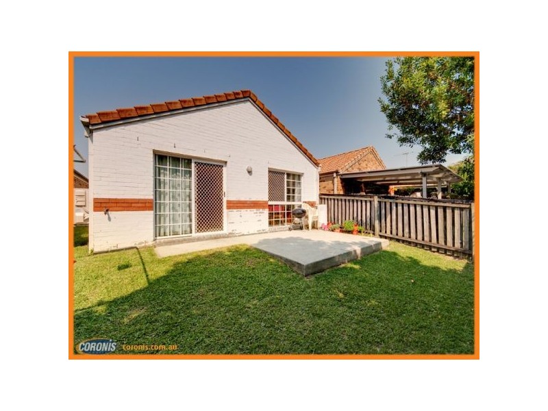 5/6 Desert Willow Way, Fitzgibbon QLD 4018