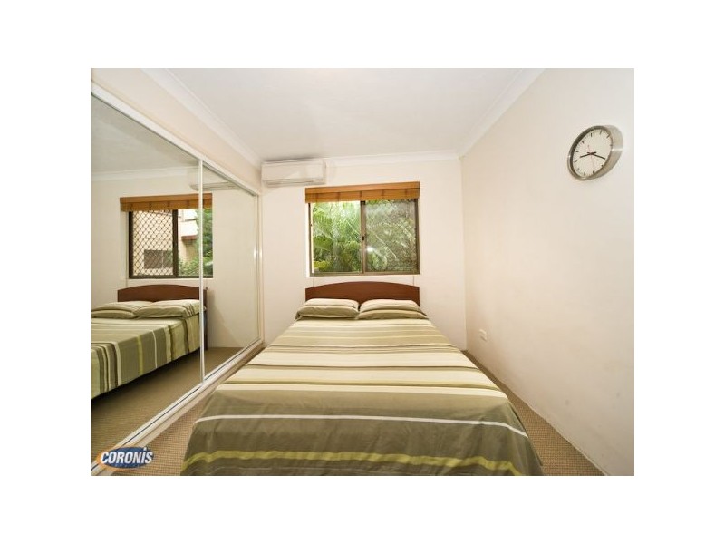 2/25 Scott Road, Herston QLD 4006