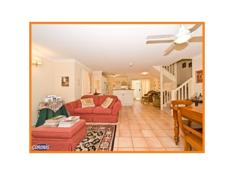 4/39 Rennie Street, Indooroopilly QLD 4068