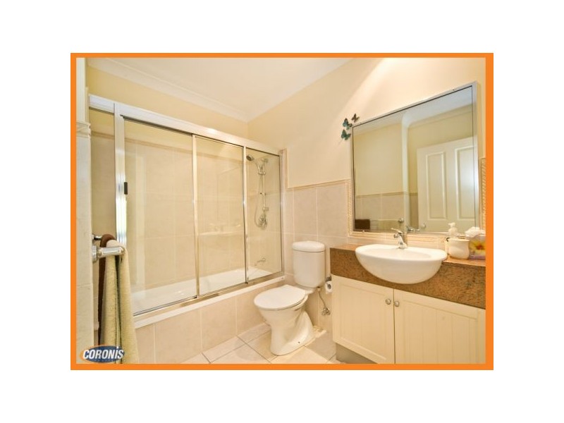 3B Bellevue Parade, Taringa QLD 4068