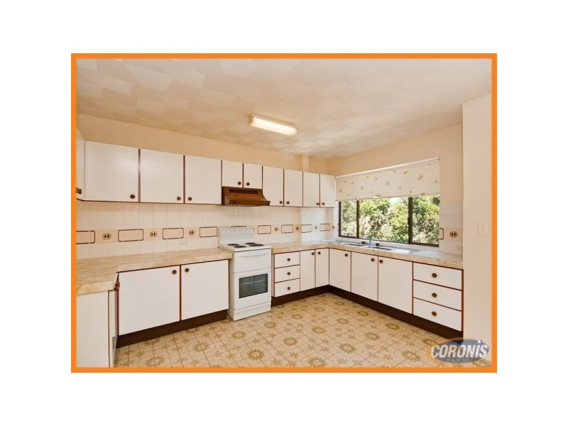 2/18 Miles Street, Clayfield QLD 4011