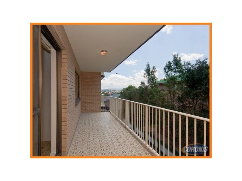 2/18 Miles Street, Clayfield QLD 4011