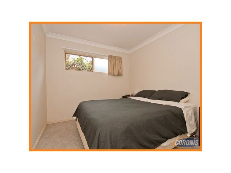 2/31 Victor Street, Holland Park QLD 4121