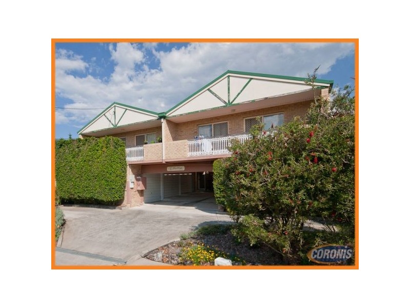 2/31 Victor Street, Holland Park QLD 4121