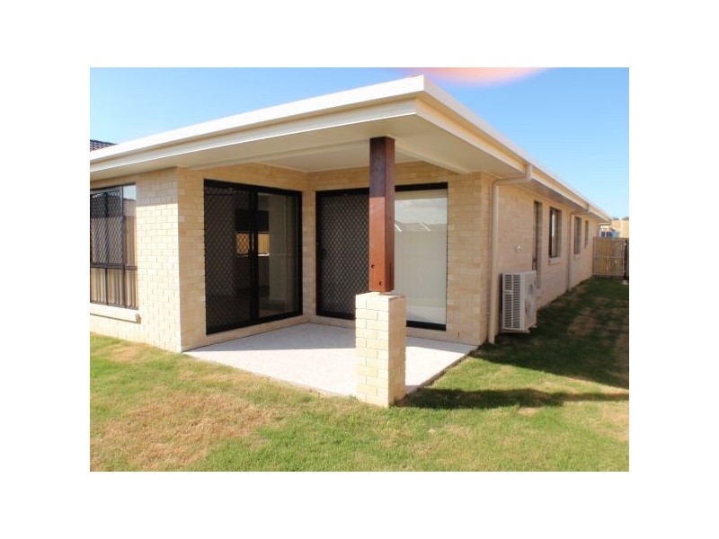 8 Miers Cr (Off Wellington Road), Murrumba Downs QLD 4503