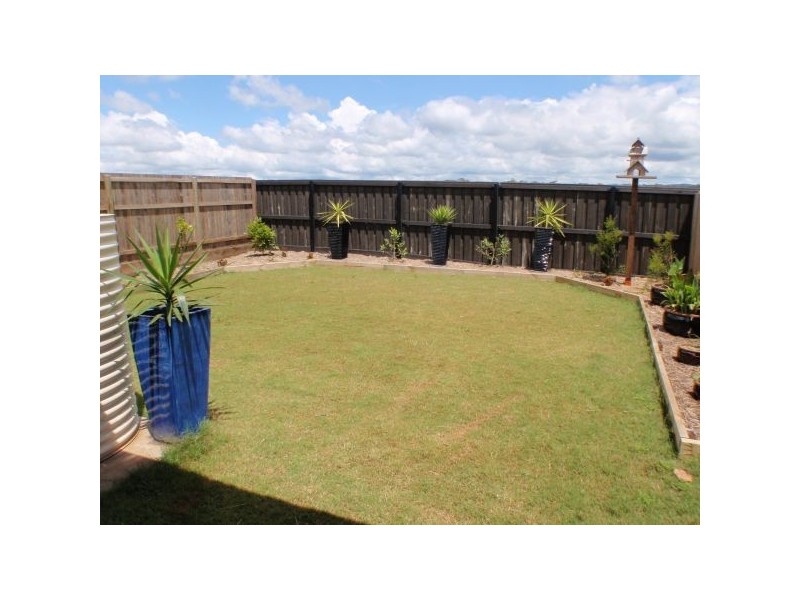 35 Shimao Crescent, North Lakes QLD 4509