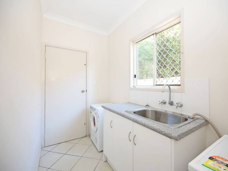 112 High Street, Brighton QLD 4017