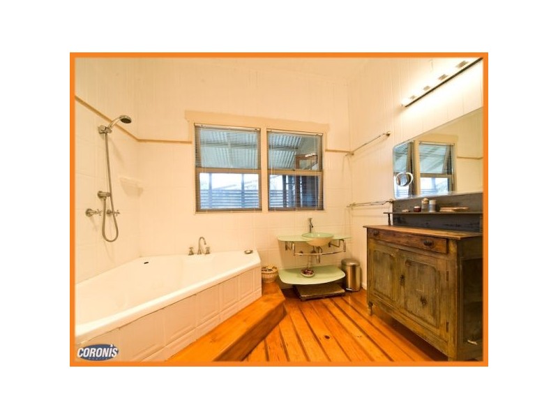 416 Waterworks Road, Ashgrove QLD 4060