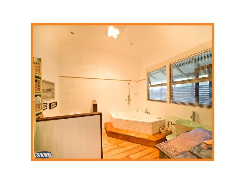 416 Waterworks Road, Ashgrove QLD 4060