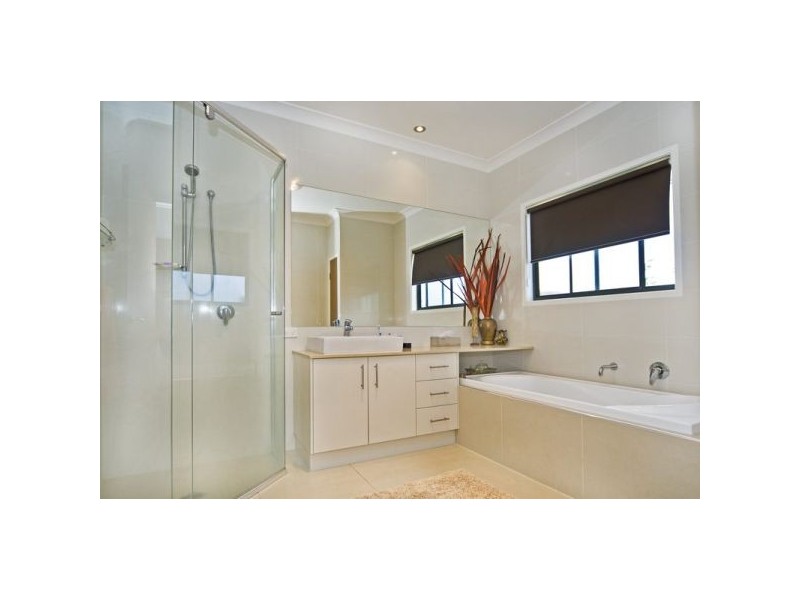 17 Peregrive, Coomera QLD 4209