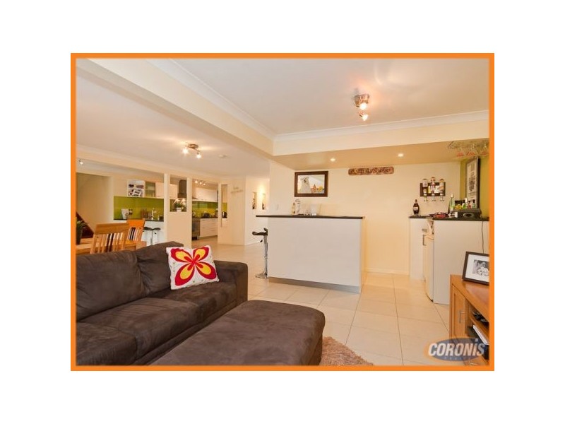 19 Rothschild Street, Eatons Hill QLD 4037