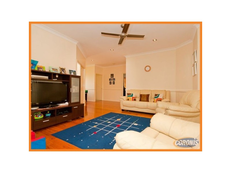 19 Rothschild Street, Eatons Hill QLD 4037