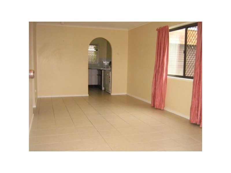 1/9  Queen St, Scarborough QLD 4020