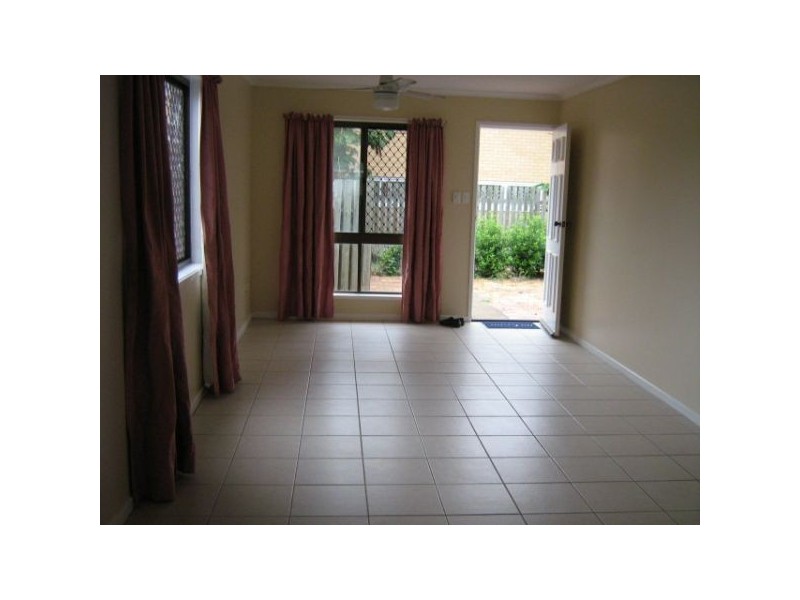 1/9  Queen St, Scarborough QLD 4020